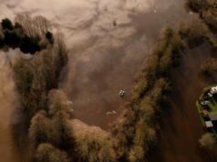 Subsídios federais para alívio de enchentes estão suspensos enquanto tempestades inundam o estado de Washington