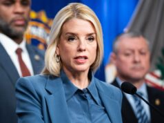 O DOJ prendeu 4 pessoas acusadas de conspirar para plantar bombas na área de Los Angeles na véspera de Ano Novo