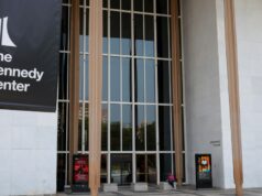 O conselho do Kennedy Center, escolhido a dedo por Trump, votou pela mudança de seu nome para ‘Trump-Kennedy Center’