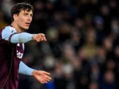 Relatório: Barcelona está de olho em uma jogada surpreendente para contratar o zagueiro do Aston Villa