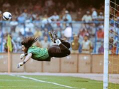 A ação do Chute do Escorpião sacode novamente o estádio