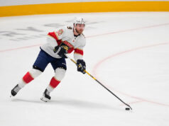 Bennett marca um grande gol no início do 3º, os Panteras continuam na liderança para vencer os Kings por 3-2 pela 6ª vitória em 7 jogos