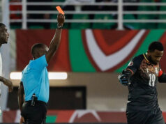 Uganda, com 10 jogadores, usou três goleiros no grupo de raspagem da Nigéria
