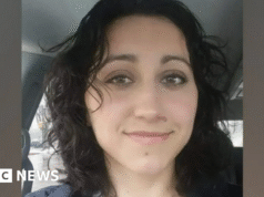 Uma mulher do Colorado foi extraditada do Reino Unido para os EUA por supostamente matar seus filhos