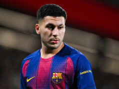 Zero minutos em quatro jogos – os planos do jovem Hans Flick do Barcelona fracassaram