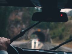 5 etiquetas de direção que os passageiros frequentemente violam podem ser perigosas!