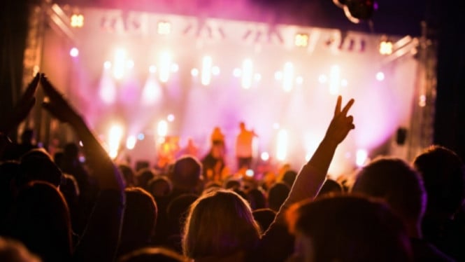 5eef1f5e03288-ilustrasi-konser-musik_665_374.jpg
