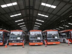 Não se esqueça, o futuro dos veículos elétricos da Indonésia não consiste apenas em carros, mas em motos e ônibus elétricos