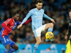 Haaland Starter, Glasner implanta 3 formação de defensores