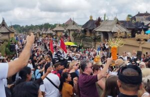 Negando notícias de poucos visitantes, Ministério dos Transportes garante aumento de passageiros de avião para Bali