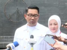 Não apenas para Atalia, Ridwan Kamil também pediu desculpas à mãe e aos filhos