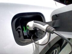 O carro elétrico fica preso, que porcentagem da bateria é perdida?