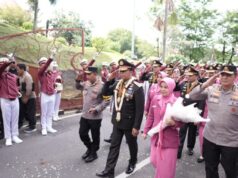 Ex-alunos da Academia de Polícia 91 se reúnem em Semarang e prestam homenagem especial a 53 colegas aposentados da Força