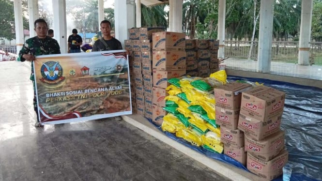 694d096520145-alumni-akademi-tni-polri-2006-salurkan-bantuan-ke-aceh_665_374.jpg