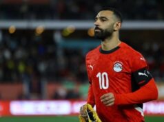 Drama de VAR e cartão vermelho, pênalti de Mohamed Salah salva Egito que joga com 10 jogadores