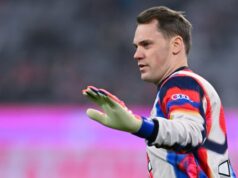O goleiro do Bayern, Neuer, admite que sente falta do ex-companheiro de equipe Muller