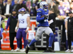 Antes de seu melhor jogo pelos Seahawks, Ernest Jones teve uma semana que enriqueceu sua vida