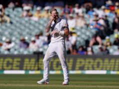 O técnico da Inglaterra negou que Ben Stokes tenha sido dispensado por sua equipe após o colapso do Ashes