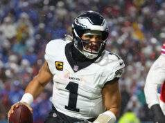 Relatório: Eagles vai para o banco Jalen Hurts, a maioria começa na semana 18