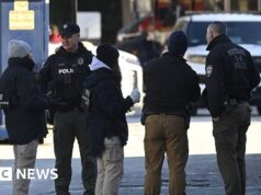 A polícia identificou uma pessoa de interesse no tiroteio na Universidade Brown, dizem fontes