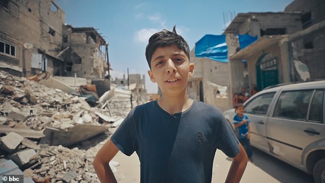 95353271-15402549-Gaza_How_to_Survive_a_Warzone_was_broadcast_on_Monday_on_BBC_Two-a-2_1766263102617.jpg