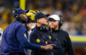 Jim Harbaugh “ainda está processando” a demissão de Sharon Moore em Michigan.