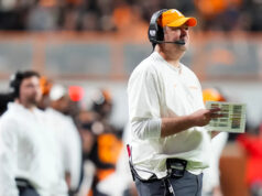 Aqui está o que Josh Heupel tinha a dizer sobre a pesquisa no portal de transferência do QB do futebol do Tennessee