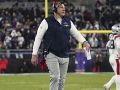 O técnico do Patriots, Mike Vrabel, previu que ganharia um importante prêmio de final de temporada