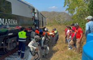 Trem descarrila no sul do México, matando 13 pessoas e ferindo dezenas | Notícias sobre transporte