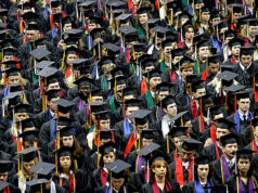 Mutuários de empréstimos estudantis em dificuldades ficam confusos antes do Natal