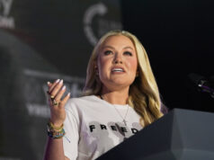 Esposa de fanático por assassinato apóia Vance em 2028