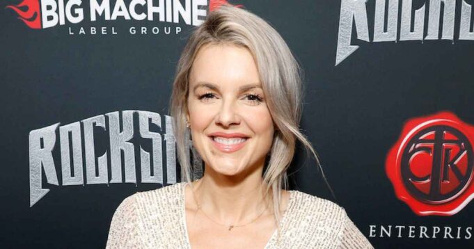 Ali-Fedotowsky-GettyImages-1797981285.jpg