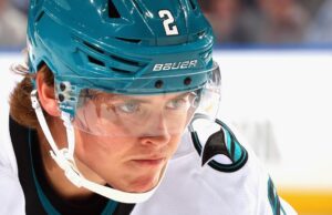 Will Smith, do San Jose Sharks, e Filip Kurashev colocados na reserva por lesão