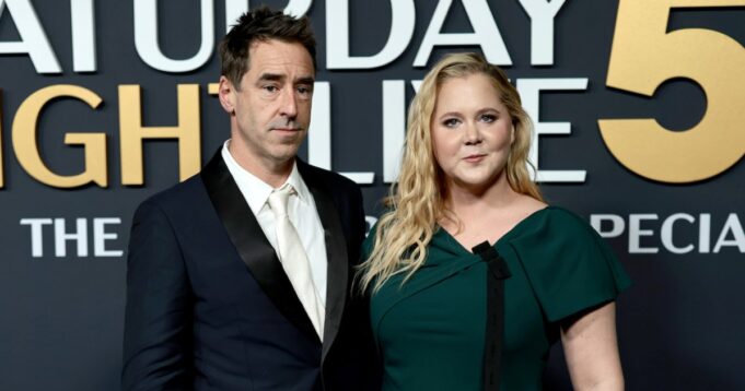 Chris-Fischer-and-Amy-Schumer-GettyImages-2200071860.jpg