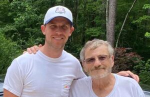 O pai de Denny Hamlin sofria de uma doença terminal antes de sua morte