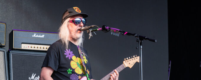 Dinosaur-jr-GettyImages-1400732506.jpg