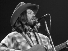 Nascido neste dia em 1933, compositor e fundador de uma gravadora que escreveu um dos sucessos mais memoráveis de Waylon Jennings