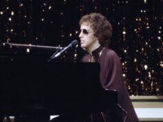 Faleceu neste dia de 2014, um dos maiores produtores e compositores country de Nashville da década de 1980.