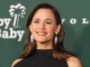Compre o estilo de suéter listrado de Jennifer Garner na Amazon