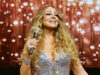 Mariah Carey reage após quebrar seu próprio recorde com “All I Want for Christmas Is You”.