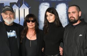 A família de Rob Reiner sorri na estreia de Spinal Tap 2, 3 meses antes de sua morte