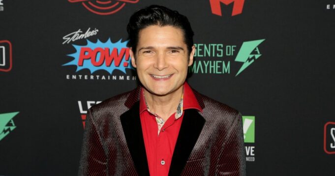 GettyImages1091662754-Corey-Feldman-Doc-Director-Refutes-Claim-Actor-Wasnt-Involved-in-Project.jpg