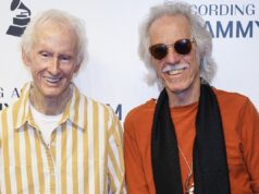 Vídeo da nova versão de “Riders on the Storm” do The Doors com Robbie Krieger e John Densmore em breve
