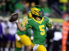 Oregon derrotou James Madison nas quartas de final do College Football Playoff contra Texas Tech