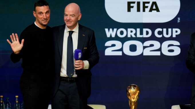 Lionel-Scaloni-Gianni-Infantino-FIFA-World-Cup-2026-AP-2025-12-0e7110703a22c69df6e0a8279129d153-16x9.jpg