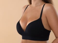 Diga adeus às cunhas do sutiã com o sutiã de microfibra Plunge Love + War