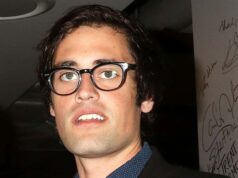 Nick Reiner comentou sobre Jail no vídeo Resurfaced 2016