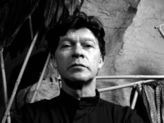 A história por trás da primeira música que Robbie Robertson escreveu com Eric Clapton para o clássico de Martin Scorsese dos anos 1980