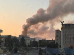 Drones russos atacam Kyiv antes das negociações entre Trump e Zelenskyy; Prefeito emite aviso de ‘fique em abrigo’ | Notícias do mundo