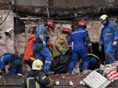 Rússia ataca capital ucraniana e mata pelo menos um